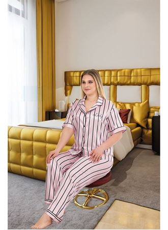 Büyük Beden Şık Tasarım Pembe Siyah Çizgili Düğmeli Kısa Kol Lüx Saten Pijama Takımı