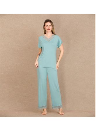 Viskon Şık Tasarım Dantel İşlemeli Mint Yeşil Kısa Kol Pijama Takımı