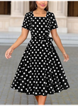 Kadın Kısa Kollu Geometrik Yaka Puantiyeli Kiloş Midi Süprem Elbise