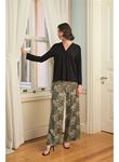 Çiçek Yaprak ve Etnik Desenli Uzun Kollu Pijama Takımı