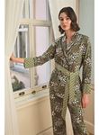 Çiçek Yaprak ve Etnik Desenli Pijama Takımı