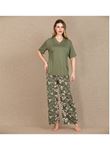 Şık Tasarım Çiçek Desenli Yeşil Kısa Kol Viskon Pijama Takımı