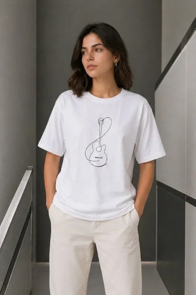 Minimal Gitar Baskılı Tişört T-Shirt Yazlık Kısa Kol Bisiklet Yaka T-Shirt  - Beyaz